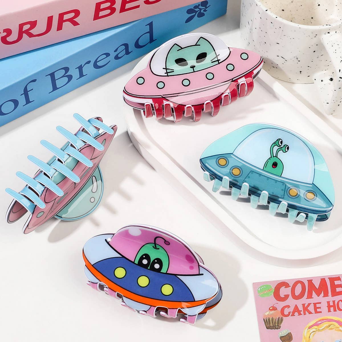 ACCITY - CARTOON ALIEN SPACESHIP HAIRPIN_CWAHA1637