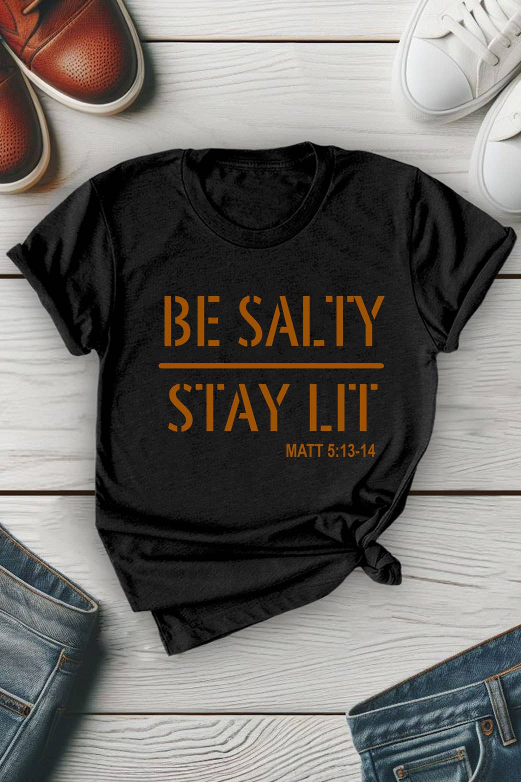 Top Avenue - Be Salty Stay Lit, Unisex Round Neck T-Shirt