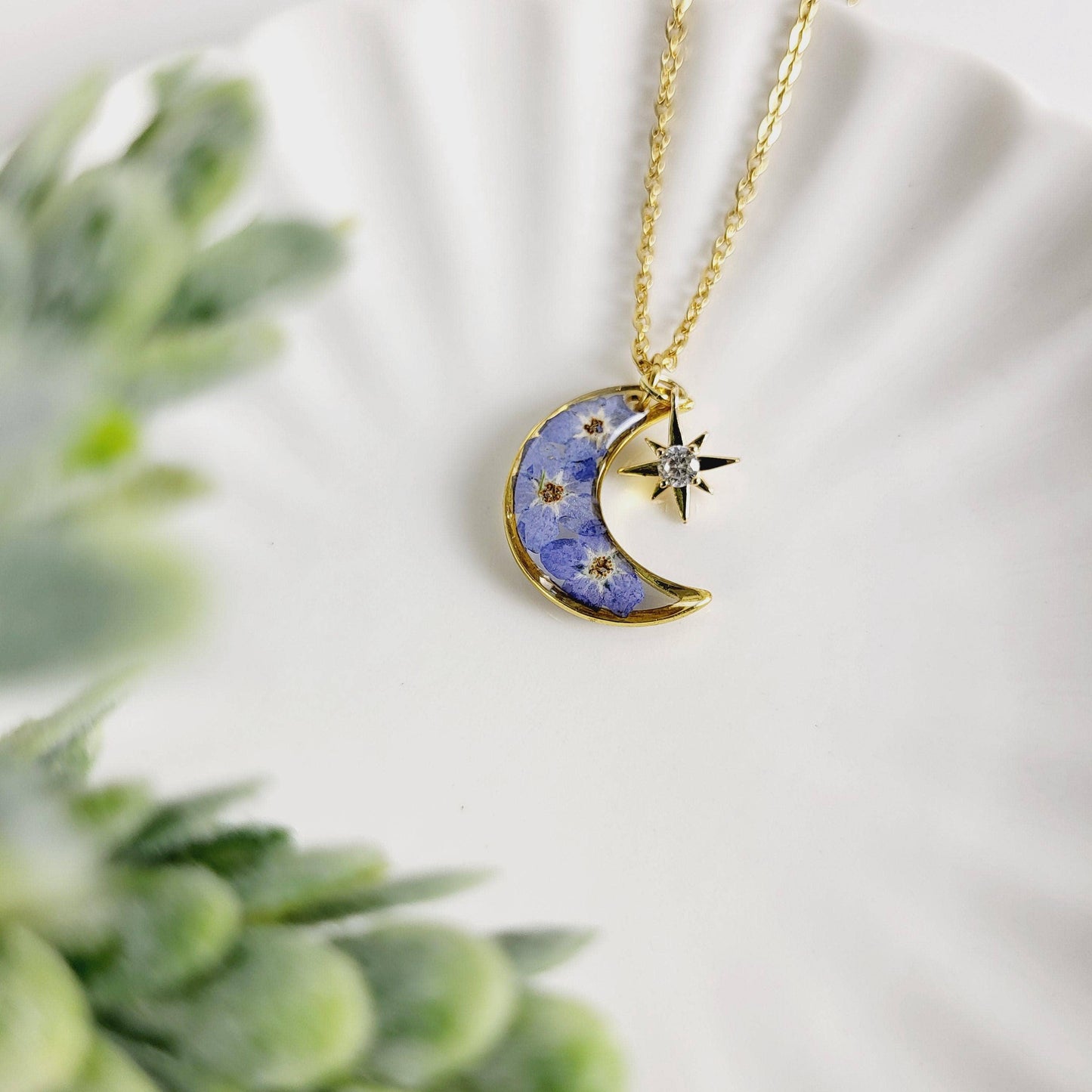 Rhodonco - Forget-me-nots Moon Star Pressed Flower Necklace