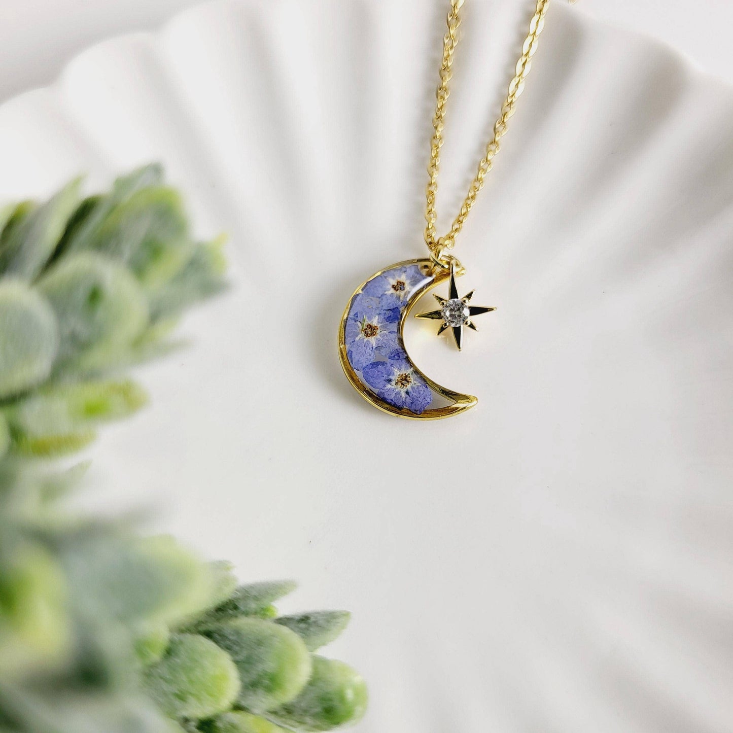 Rhodonco - Forget-me-nots Moon Star Pressed Flower Necklace