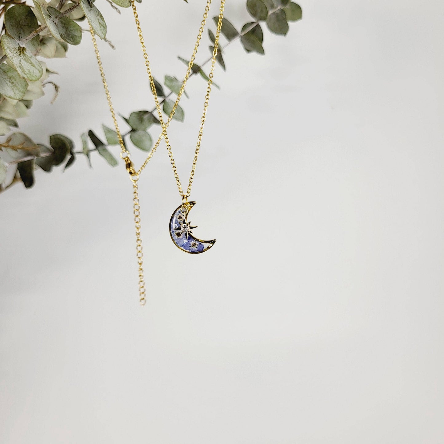 Rhodonco - Forget-me-nots Moon Star Pressed Flower Necklace